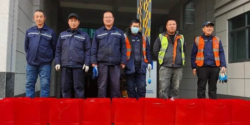 黨工聯(lián)動送溫暖 情系一線驅(qū)嚴寒